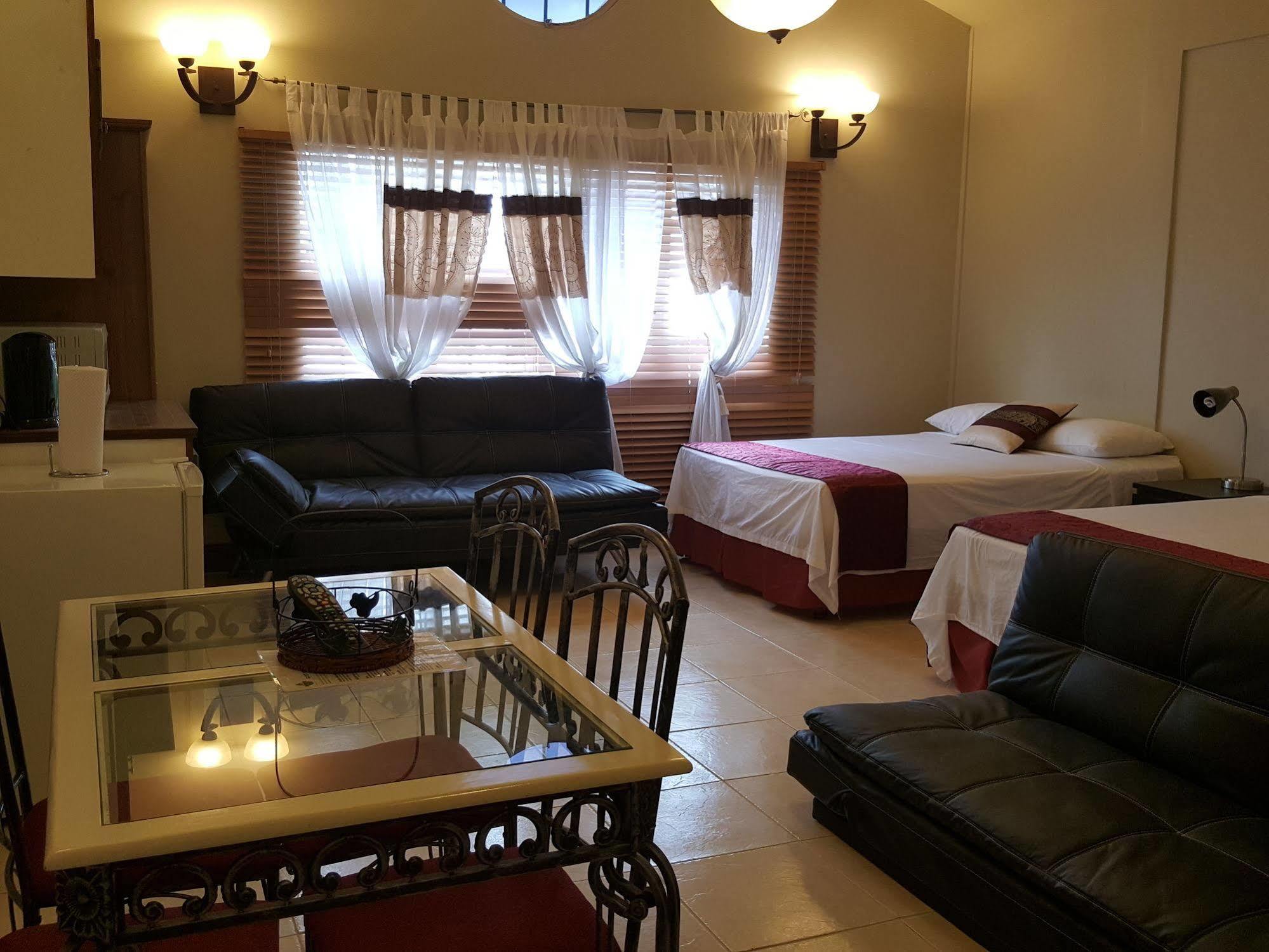 Savannah Maison Guest HousePort of Spain エクステリア 写真