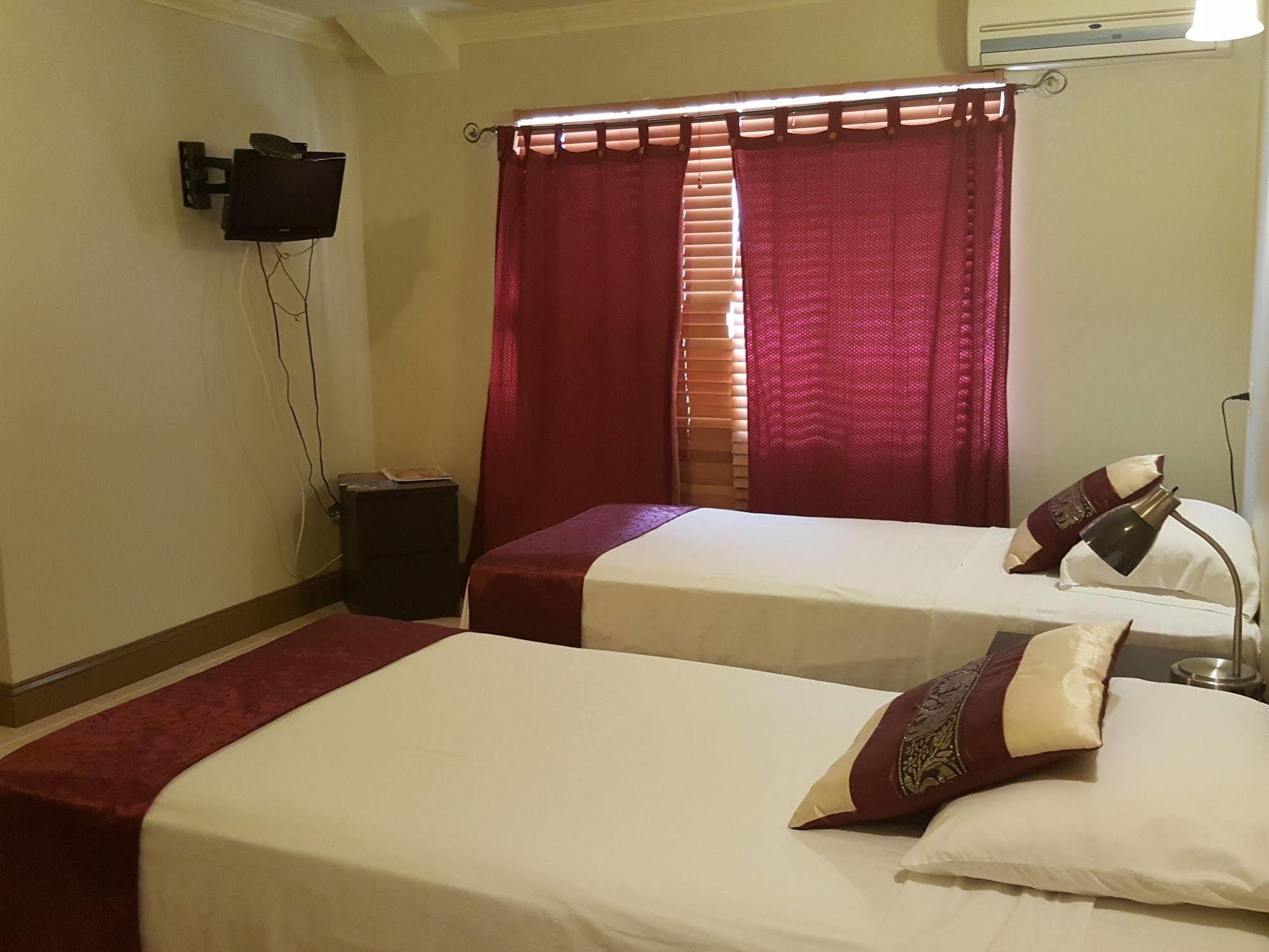 Savannah Maison Guest HousePort of Spain エクステリア 写真